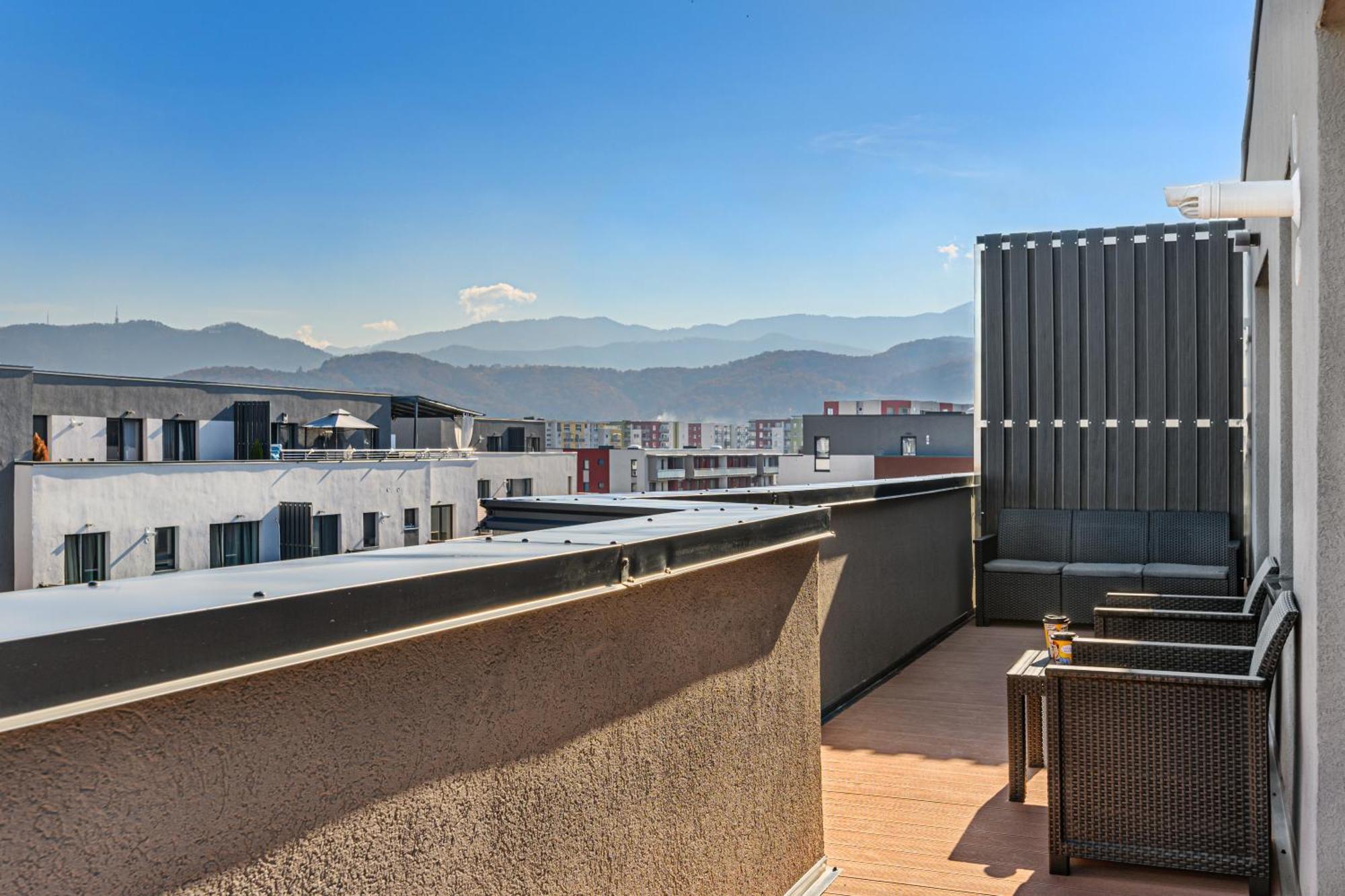 Koa - The Box Apartment Brasov Exterior photo