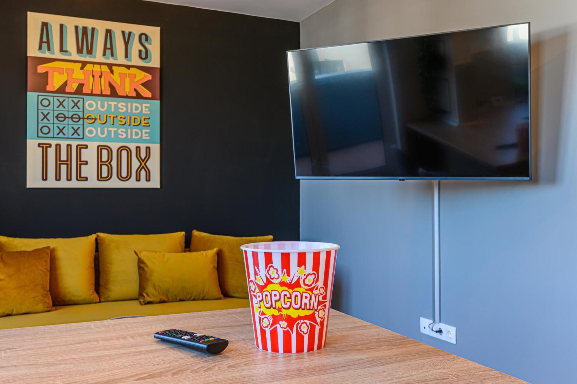 Koa - The Box Apartment Brasov Exterior photo
